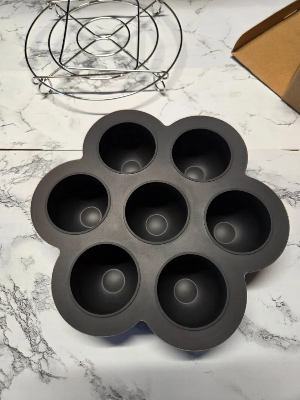 Pampered Chef Silicone Egg Bites Mold with Metal Rack New in Box Mold #100662